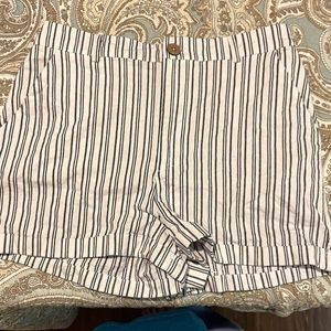 Forever 21 size L pin striped shorts. Navy blue and white